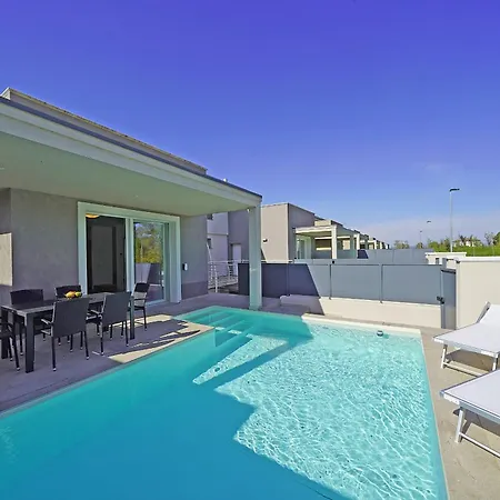 Prestige Ii By Wonderful Italy Villa *